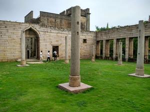 Unearthing the Islamic Relics of China’s Medieval Port City