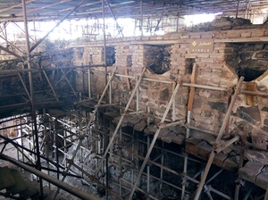 加兹温：鹰巢下的故都