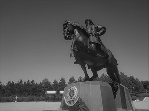 鄂尔多斯（二）成吉思汗与新的纪念碑