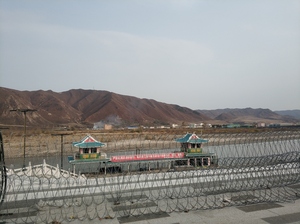 图们：一江两国的观察与想象