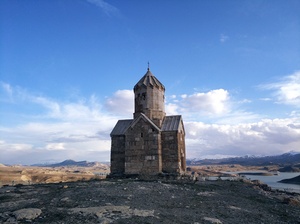 焦勒法和马库：山中的亚美尼亚人